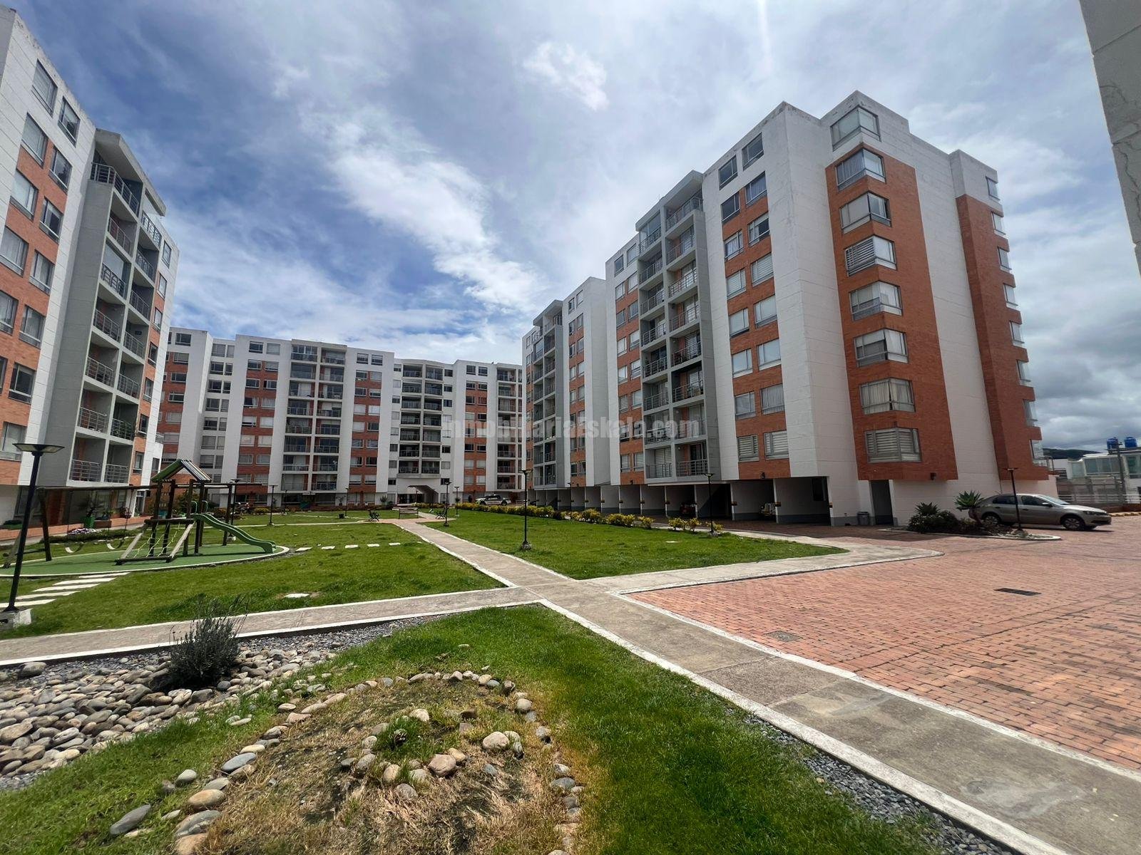 ARRIENDA APARTAMENTO CONJUNTO MARIA FERNANDA