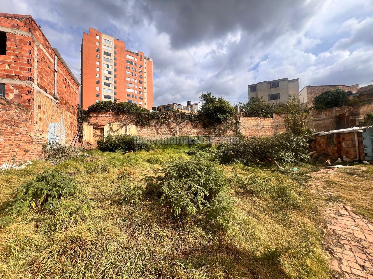 VENDE LOTE SECTOR 20 DE JULIO